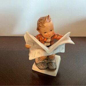Vintage Goebel Hummel “Latest News Munchener Presse” Figurine